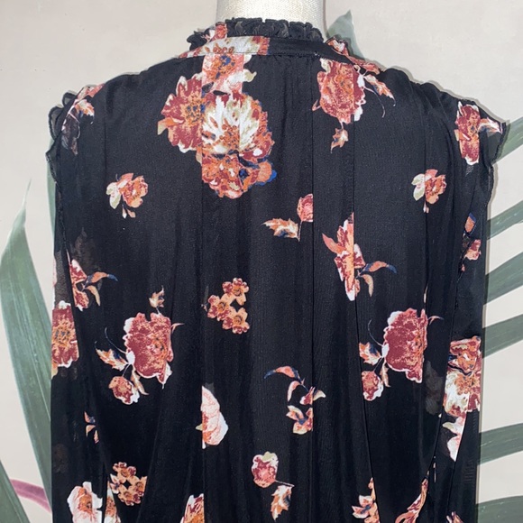 American Rag Floral Boho Blouse - Picture 12 of 12
